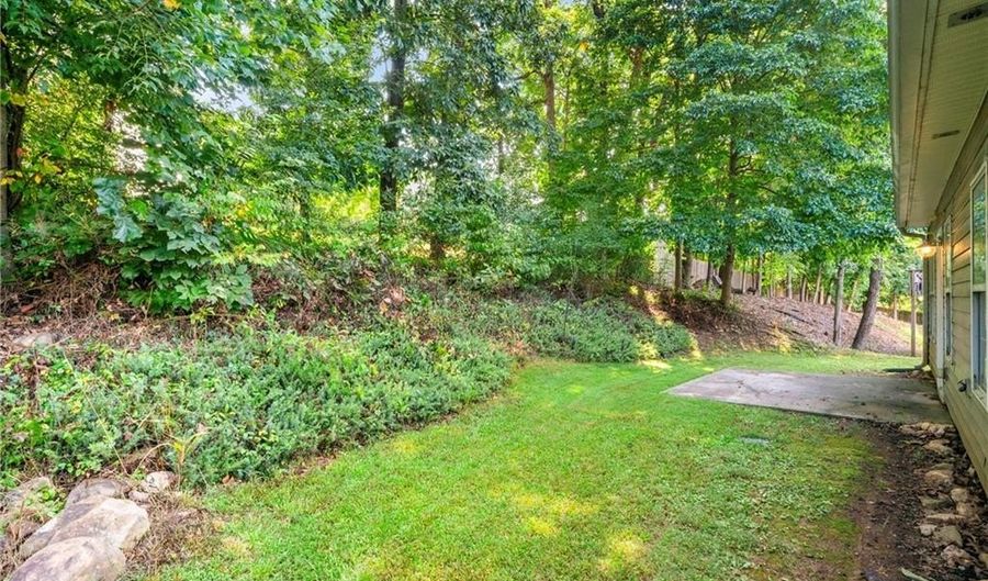 4317 Chesapeake Trce NW, Acworth, GA 30101 - 3 Beds, 3 Bath