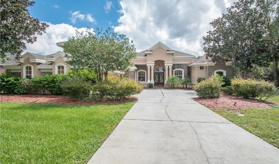 6142 WATERS Way, Spring Hill, FL 34607 - 4 Beds, 3 Bath