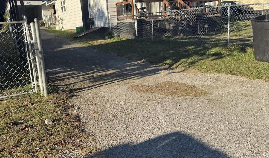 357 Hwy 522, Baxter, KY 40806 - 2 Beds, 1 Bath