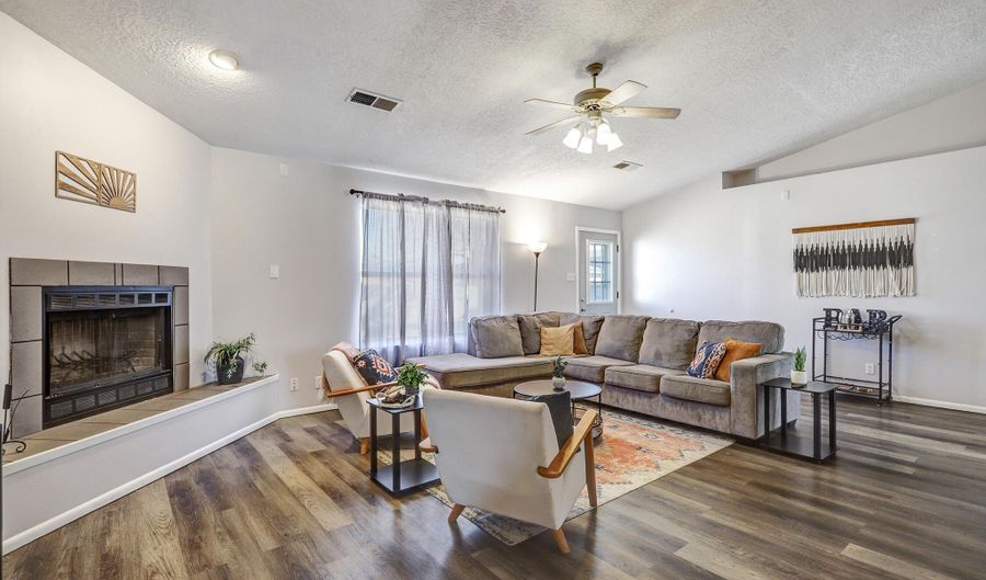 9964 Cardinal St NW, Albuquerque, NM 87114 - 3 Beds, 2 Bath