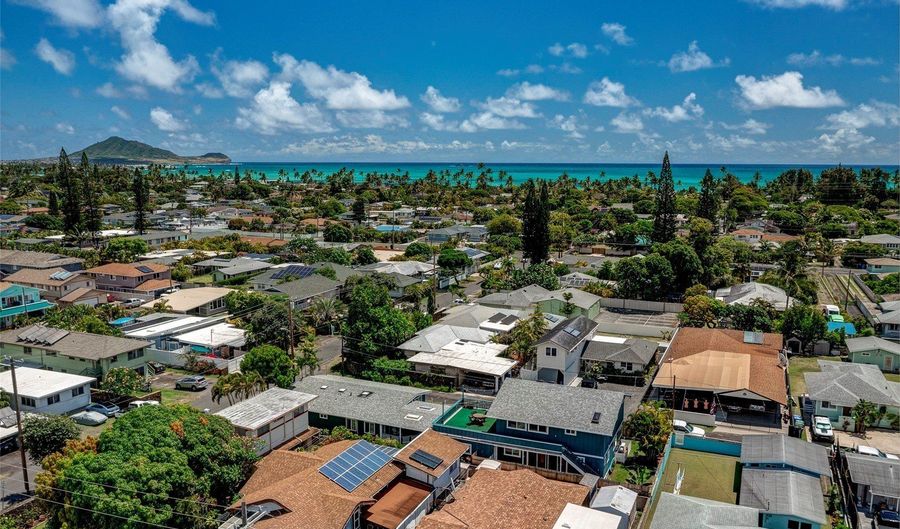 245 Hualani St A, Kailua, HI 96734 - 4 Beds, 2 Bath