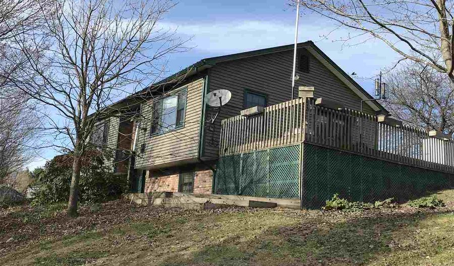 68 Hilltop Dr, Eden, VT 05652 - 3 Beds, 2 Bath