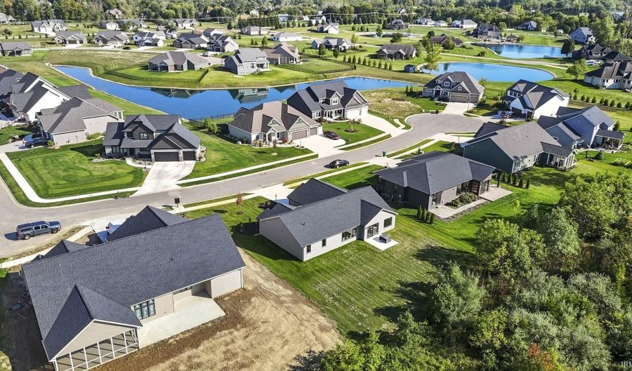 5165 Greyson Heights Dr, Auburn, IN 46706 - 3 Beds, 2 Bath