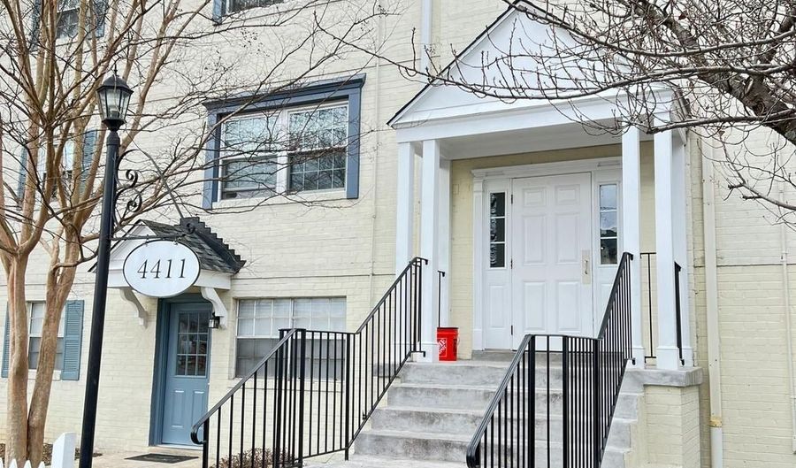 4411 ROMLON St 101, Beltsville, MD 20705 - 3 Beds, 2 Bath
