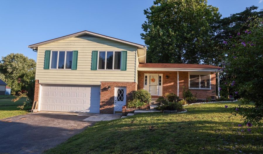 19717 TOMS Rd, Boonsboro, MD 21713 - 4 Beds, 3 Bath