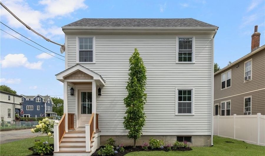 40 Atlantic St, Newport, RI 02840 - 3 Beds, 3 Bath