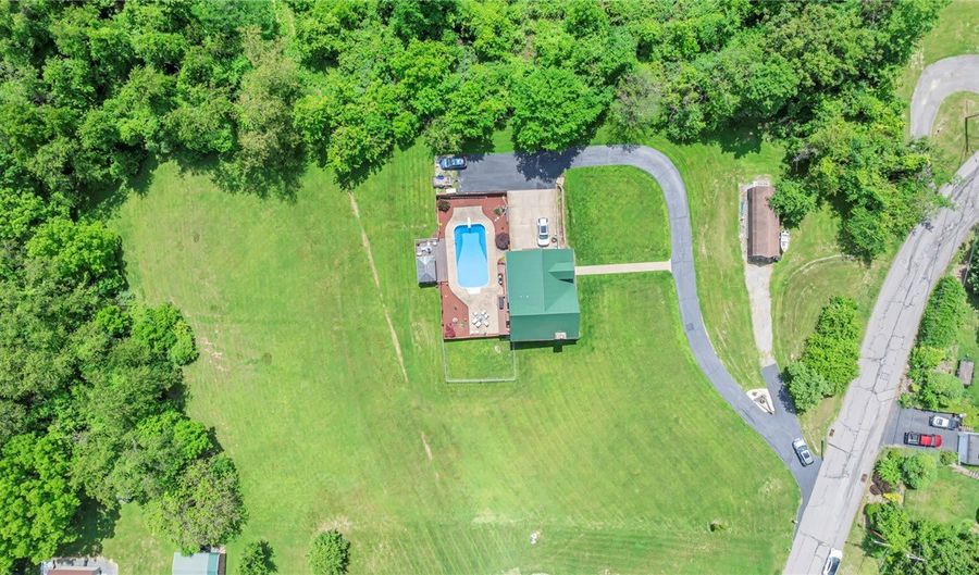 303 Sharon Grange Rd, Aliquippa, PA 15001 - 3 Beds, 0 Bath