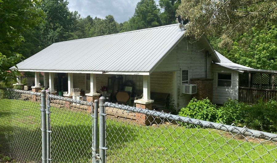 1386 Elvin Weeks Rd, Bethel Springs, TN 38315 - 3 Beds, 1 Bath