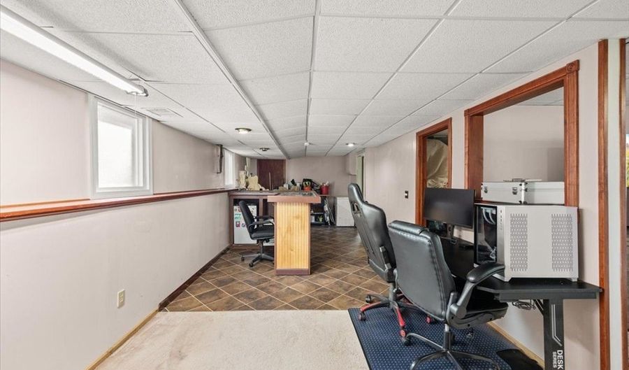 20 Ascension St, Blackstone, MA 01504 - 3 Beds, 2 Bath