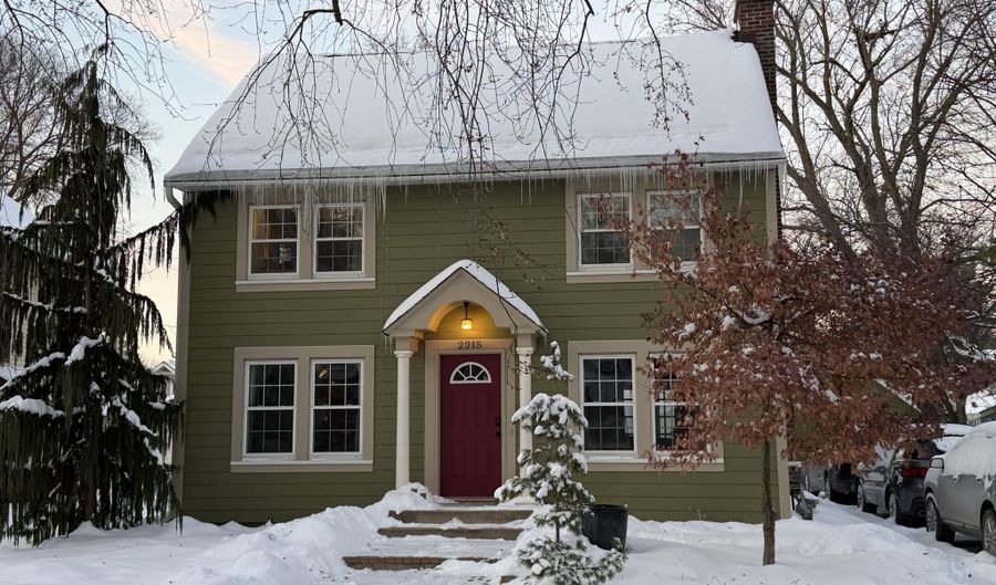 2215 Storm St, Ames, IA 50014 - 3 Beds, 1 Bath