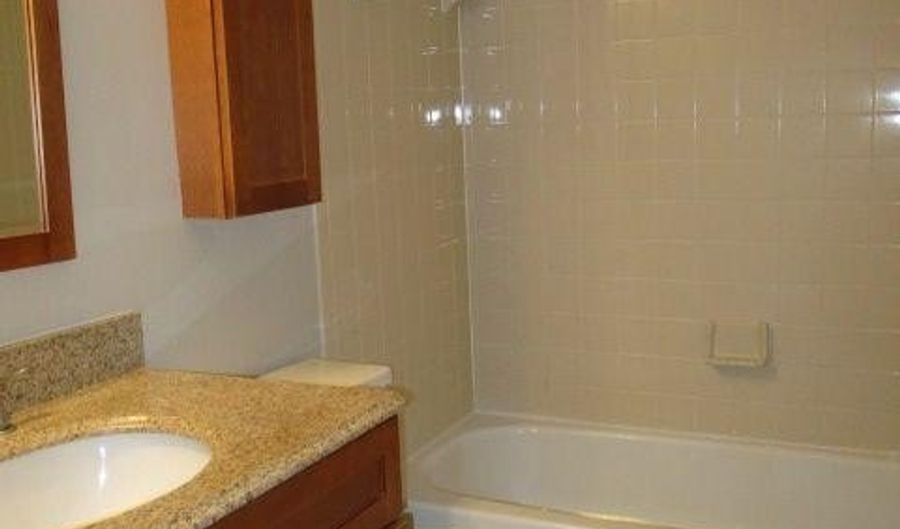 2618- D S ARLINGTON MILL Dr 4, Arlington, VA 22206 - 1 Beds, 1 Bath