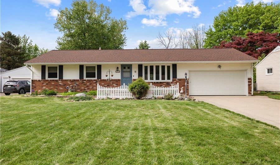 795 Tarry Ln, Amherst, OH 44001 - 3 Beds, 3 Bath