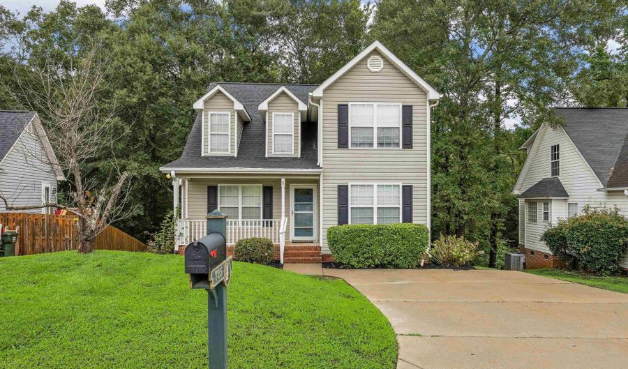 725 Cotton Branch Dr, Boiling Springs, SC 29316 - 4 Beds, 2 Bath