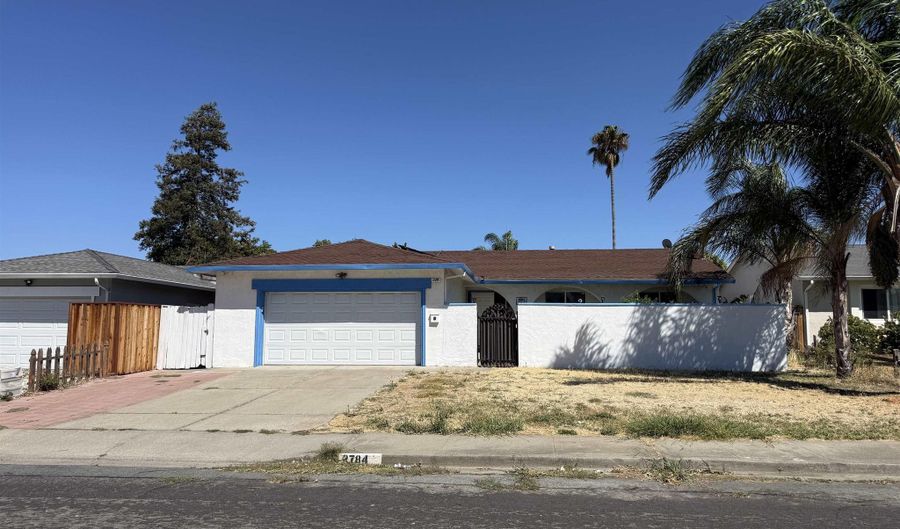 2784 Entrada Cir, Antioch, CA 94509 - 4 Beds, 2 Bath