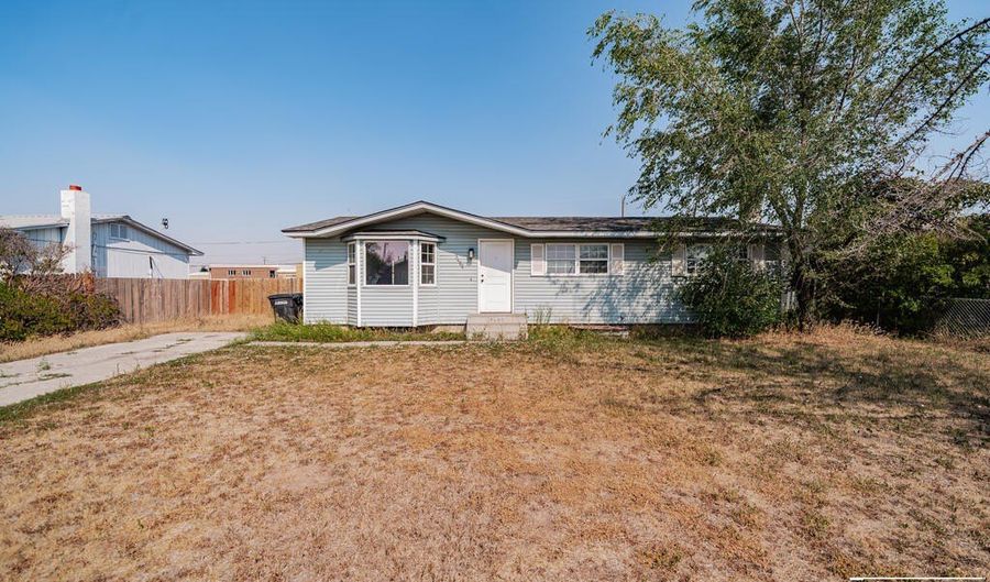 3455 Ross Ave, Ammon, ID 83206 - 5 Beds, 2 Bath