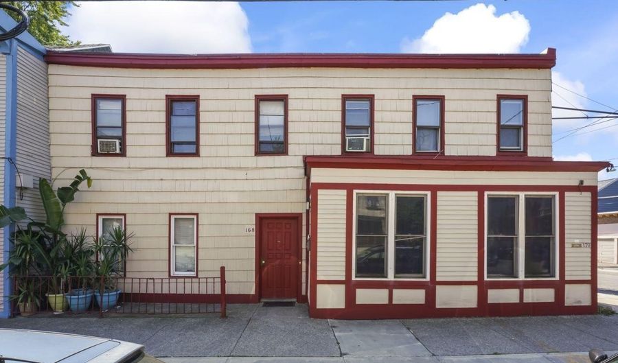 162-170 Jefferson St, Albany, NY 12210 - 10 Beds, 10 Bath