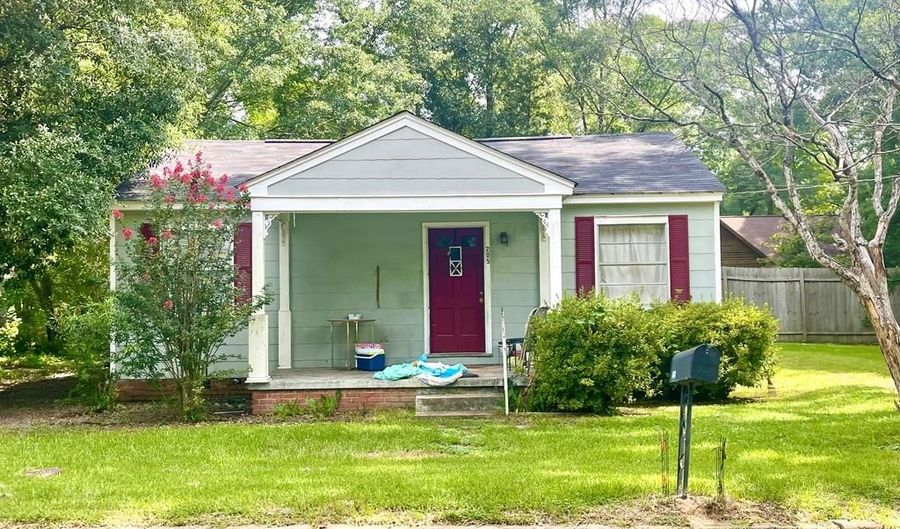 809 Robertson St 11, Brookhaven, MS 39601 - 0 Beds, 0 Bath
