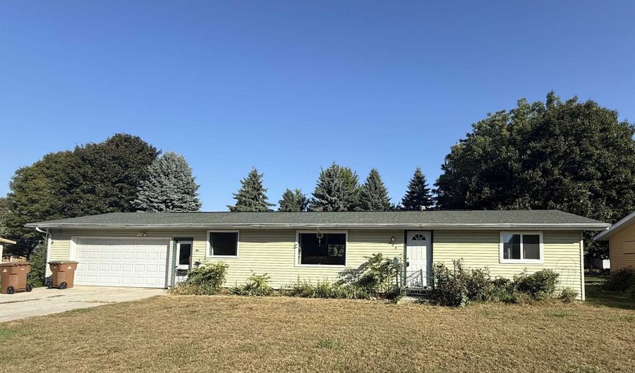 408 ELM St, Albert City, IA 50510 - 2 Beds, 1 Bath