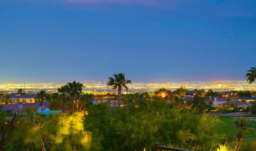 11686 Glowing Sunset Ln, Las Vegas, NV 89135 - 4 Beds, 5 Bath