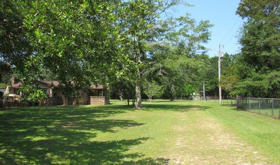 9971 Indian Camp Rd, Albany, GA 31705 - 2 Beds, 1 Bath
