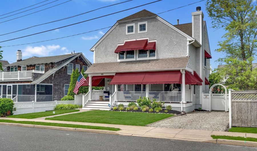 40 Karge St, Bay Head, NJ 08742 - 4 Beds, 3 Bath