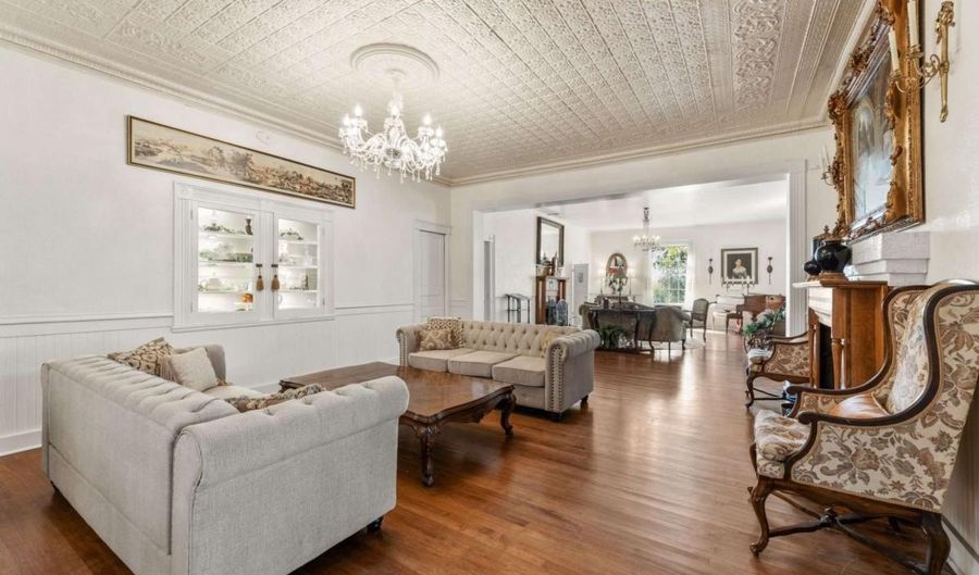 115 S Main St, Adairsville, GA 30103 - 6 Beds, 7 Bath