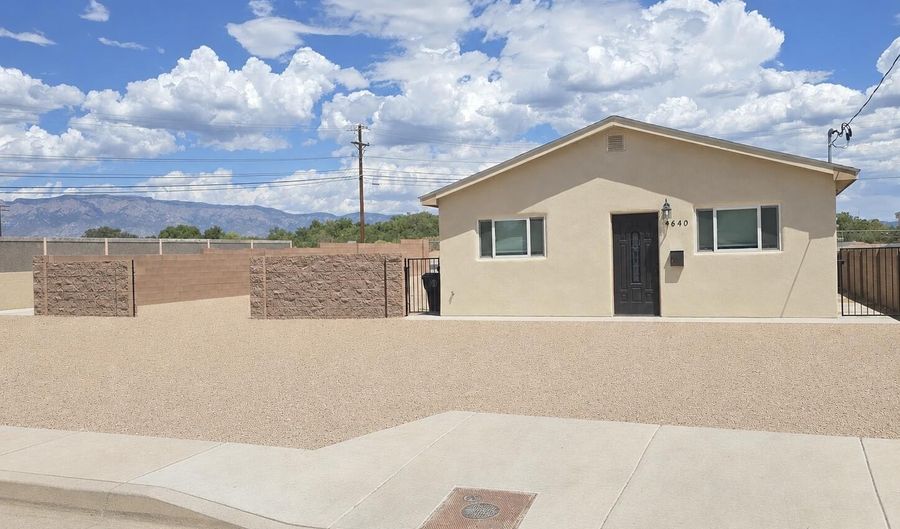 4640 Carlton St NW, Albuquerque, NM 87107 - 3 Beds, 2 Bath