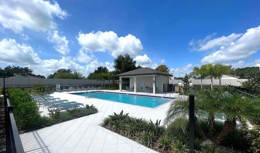 1122 OAK VALLEY Dr, Auburndale, FL 33823 - 4 Beds, 3 Bath