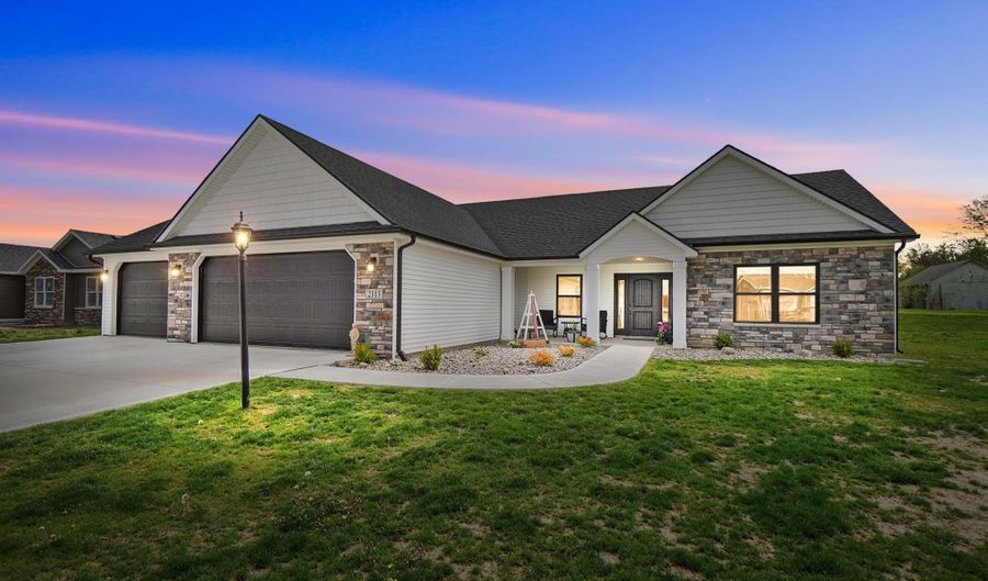 2313 Chandler Way, Auburn, IN 46706 - 3 Beds, 2 Bath