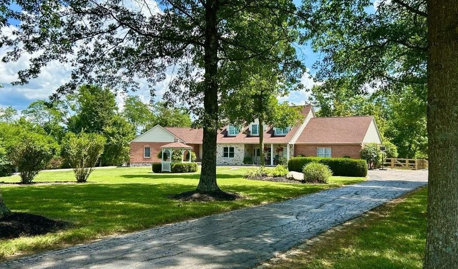 6135 Martha Dr, Aurora, IN 47001 - 4 Beds, 5 Bath