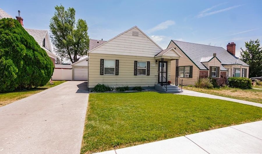 472 N University Ave, Blackfoot, ID 83221 - 2 Beds, 1 Bath