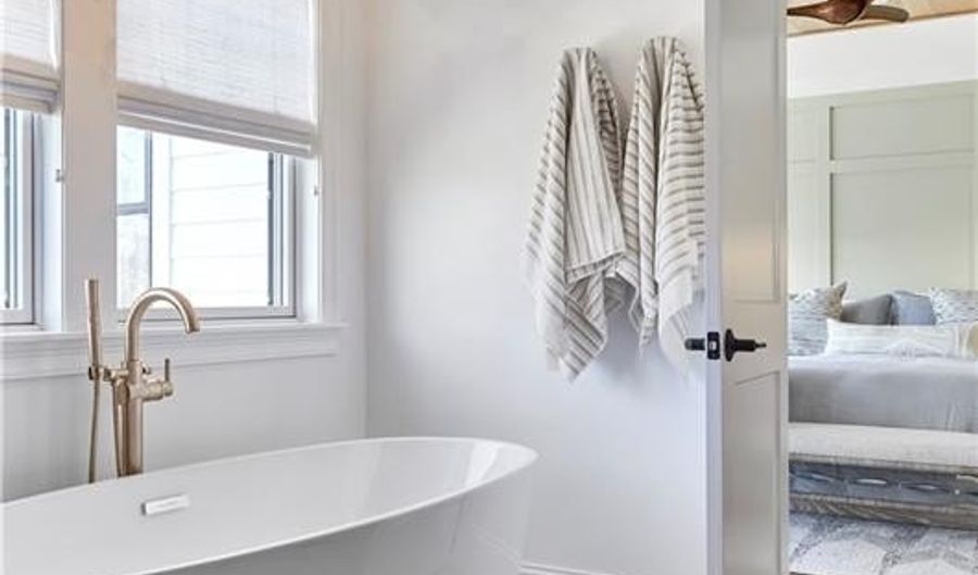 Chillmark II Lane, East Greenwich, RI 02818 - 5 Beds, 4 Bath