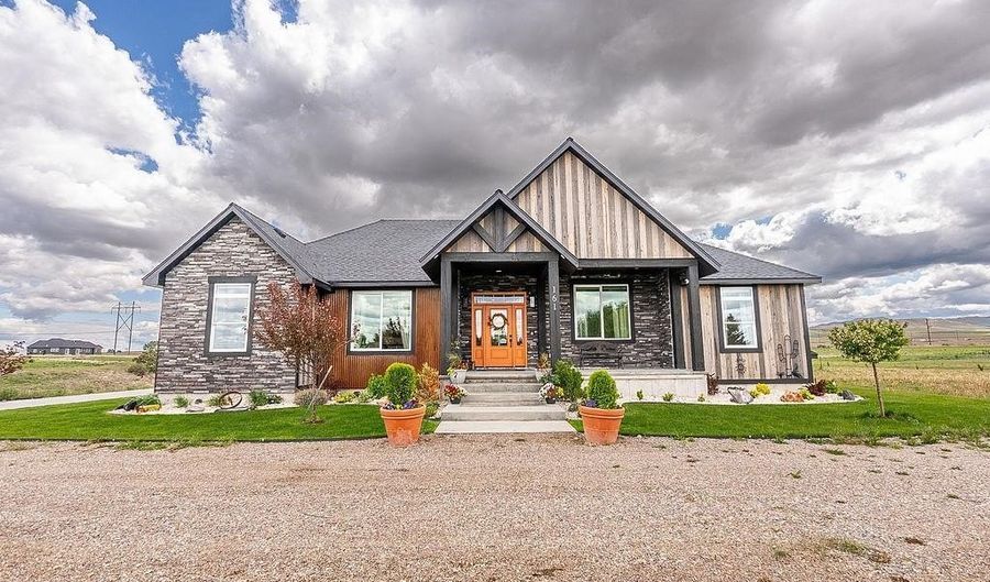 161 Snake River Dr, American Falls, ID 83211 - 3 Beds, 3 Bath