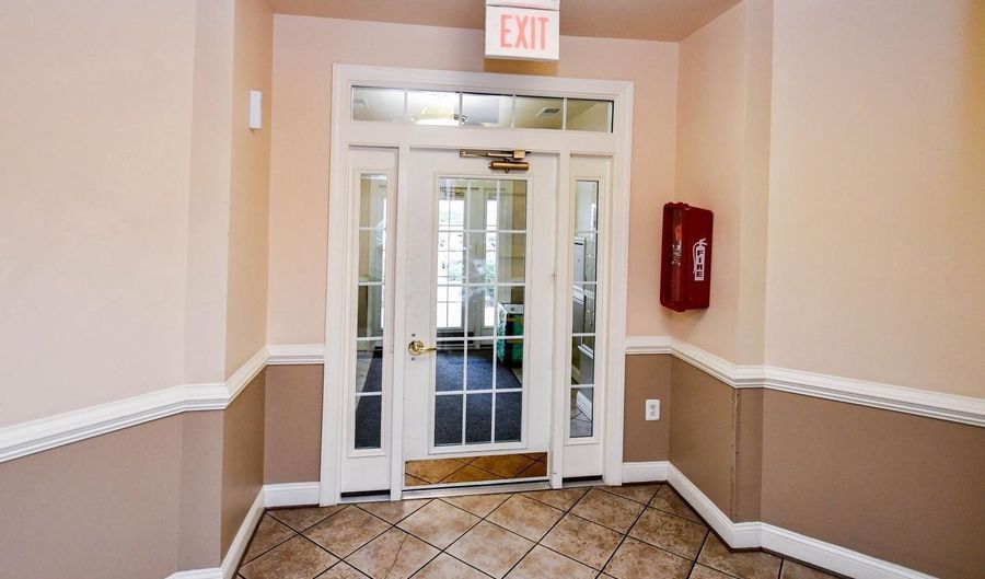 15616 EVERGLADE Ln 201, Bowie, MD 20716 - 2 Beds, 2 Bath