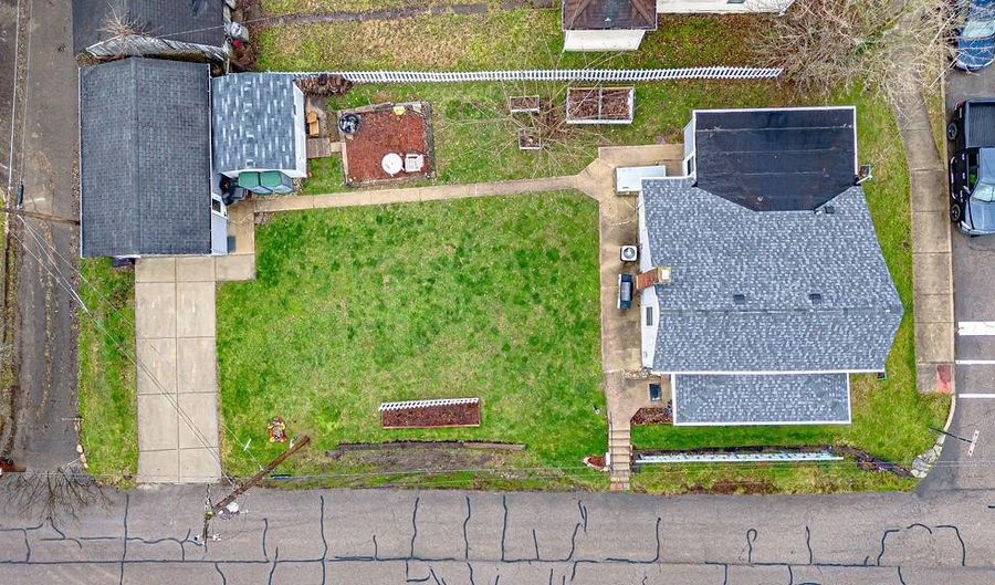 307 Railroad Ave, Aurora, IN 47001 - 3 Beds, 1 Bath
