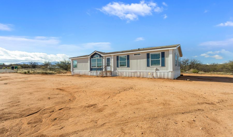 232 N WILDCAT Pl, Benson, AZ 85602 - 3 Beds, 2 Bath