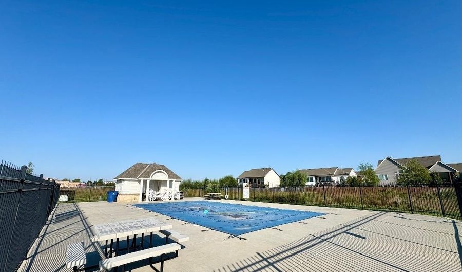 2526 N Quartz St, Andover, KS 67002 - 5 Beds, 3 Bath