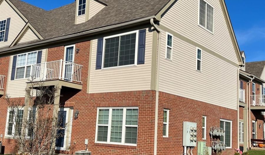 3073 Cloverly Ct, Ann Arbor, MI 48108 - 2 Beds, null Bath