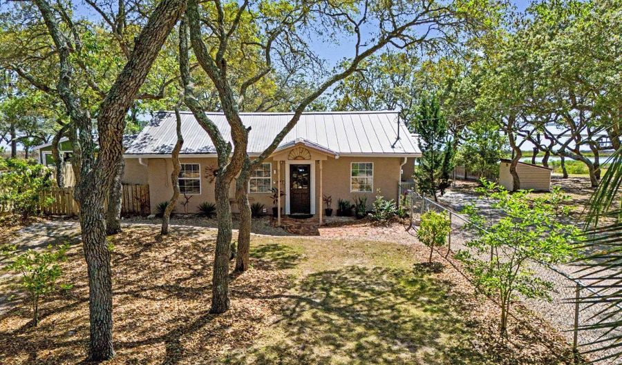 756 Alligator Dr, Alligator Point, FL 32346 - 2 Beds, 2 Bath