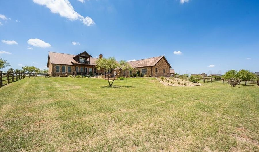 7701 Canyon Bend Rd, Amarillo, TX 79118 - 4 Beds, 3 Bath