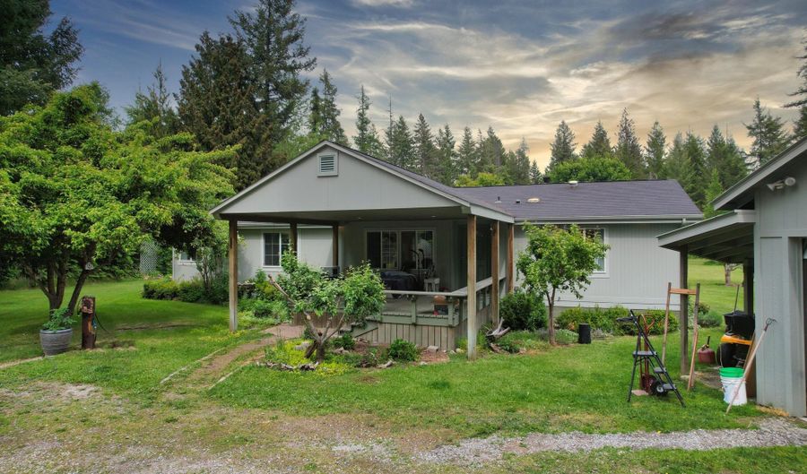392 Shingle Mill Loop, Bonners Ferry, ID 83805 - 3 Beds, 2 Bath