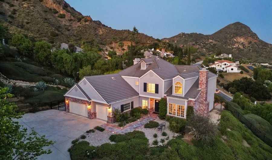 29845 Vista Del Arroyo, Agoura Hills, CA 91301 - 4 Beds, 3 Bath