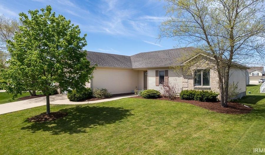 5406 Bear Creek Pass, Auburn, IN 46706 - 3 Beds, 2 Bath