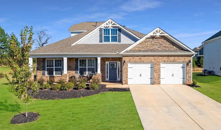 6015 Thicket Ln, Boiling Springs, SC 29316 - 4 Beds, 4 Bath
