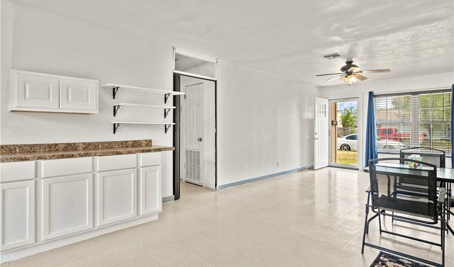 1208 W 2nd St, Alice, TX 78332 - 4 Beds, 2 Bath