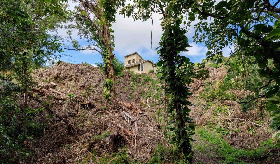 70 N Lanikai Pl, Haiku, HI 96708 - 3 Beds, 1 Bath