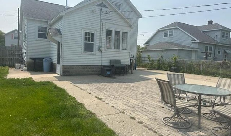 631 River St, Alpena, MI 49707 - 3 Beds, 1 Bath