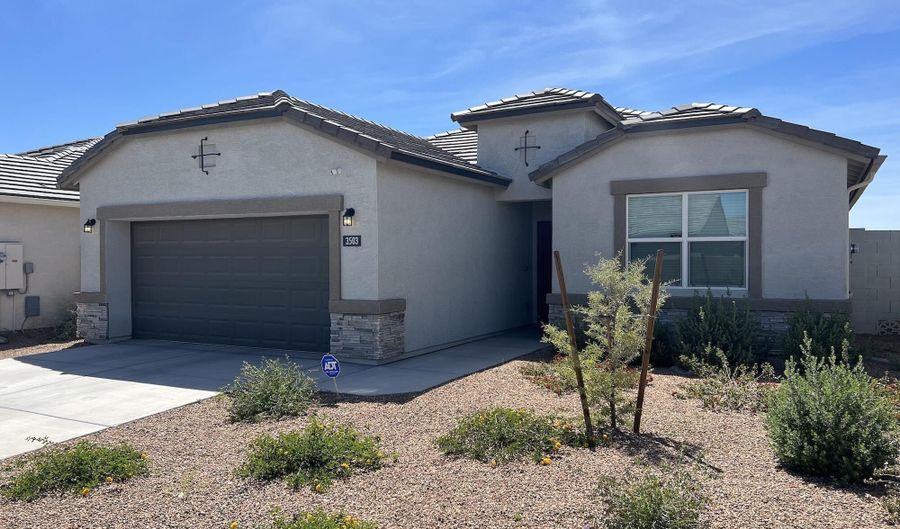 3503 N MONTOYA Ln, Casa Grande, AZ 85122 - 5 Beds, 3 Bath