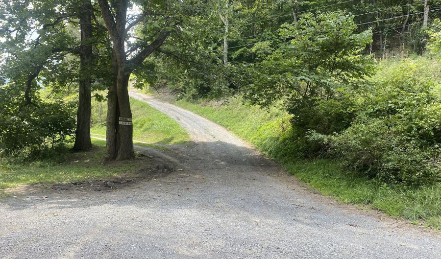 13345 Wolf Creek Rd, Alderson, WV 24910 - 2 Beds, 1 Bath
