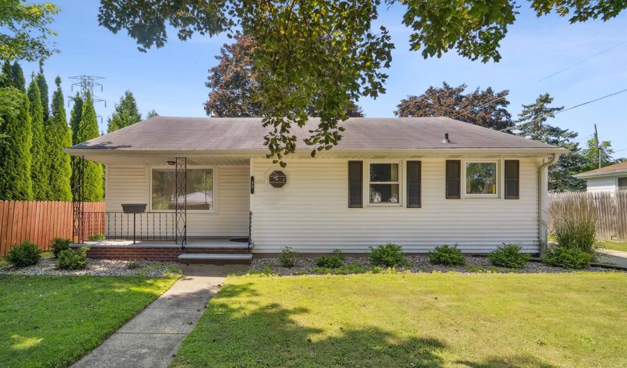 35 FOSTER Ct, Appleton, WI 54915 - 3 Beds, 1 Bath